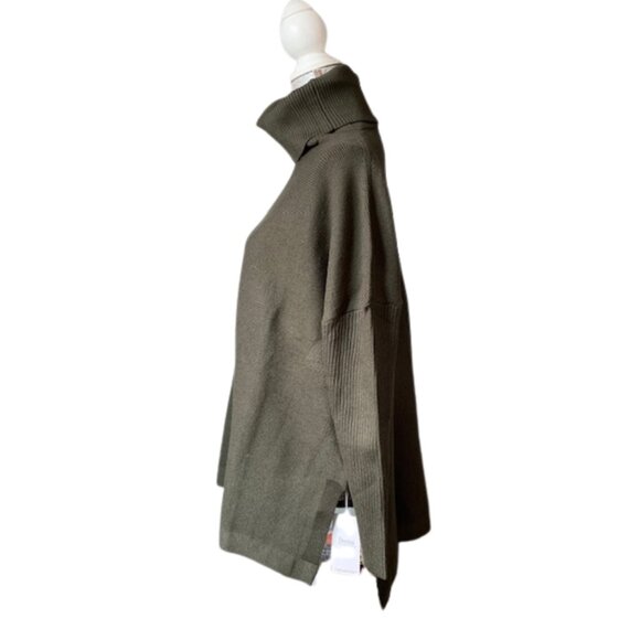 DRRITA Women's Oversized Turtleneck Sweater in Army Green, MEDIUM NWT - Picture 8 of 14